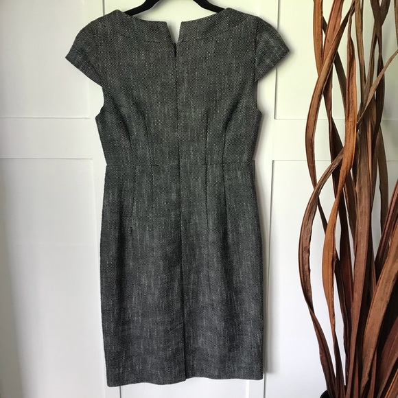 Banana Republic Textured V-Neck Sheath Dress - Picture 2 of 8